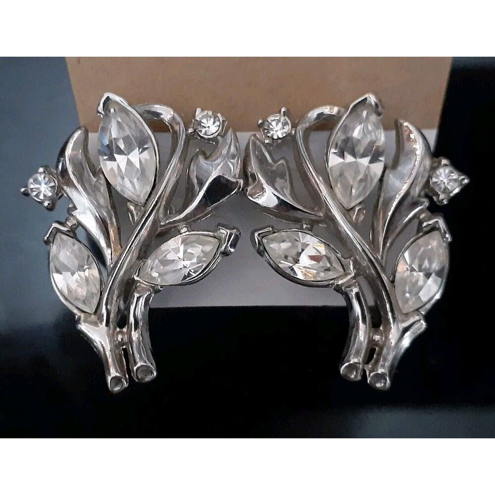 Vintage Crown Trifari rhodium plated marquise cut rhinestone clip on earrings